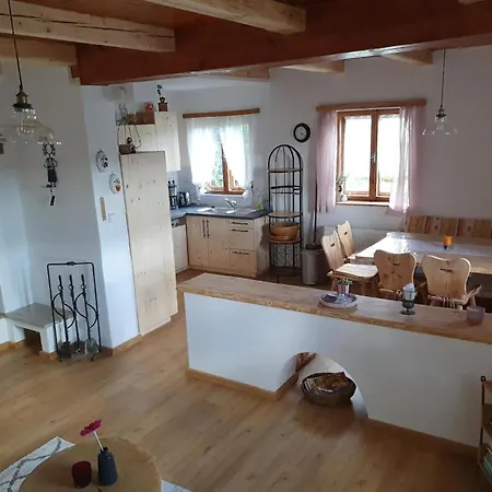 Haus In Kovarov Mit Terrasse, Grill Und Garten *