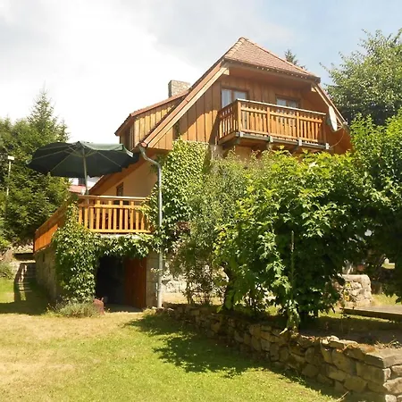 Haus In Kovarov Mit Terrasse, Grill Und Garten Dom wakacyjny *