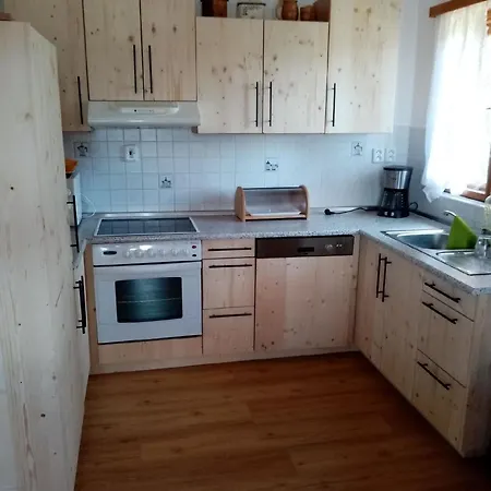 Haus In Kovarov Mit Terrasse, Grill Und Garten *